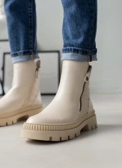 Μποτάκια με καπιτονέ σχέδιο Refresh 170283 - Μπεζ -The Fashion Project κατάστημα mpotakia me kapitone sxedio refresh 170283 107793 68wk