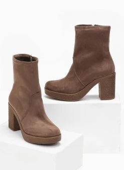 The Fashion Project Μποτάκια με κρεπ σόλα και τακούνι - Τάουπε -The Fashion Project κατάστημα mpotakia me krep sola kai takouni 109196 b5v0