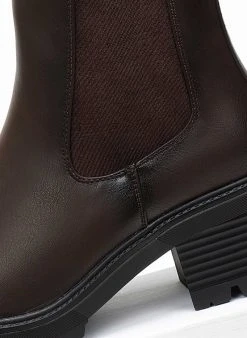 The Fashion Project Μποτάκια με λάστιχο στο πλάι - Καφέ 12 The Fashion Project Μποτάκια με λάστιχο στο πλάι - Καφέ -The Fashion Project κατάστημα mpotakia me lastixo sto plai 108469 c2m0