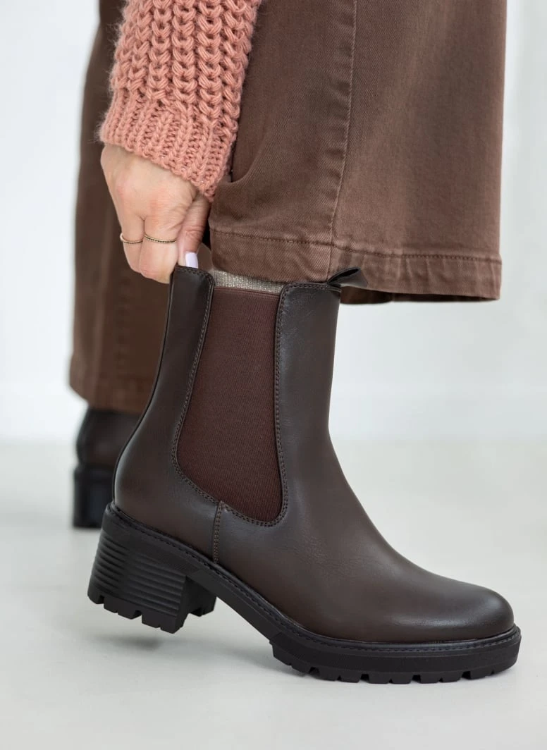 The Fashion Project Μποτάκια με λάστιχο στο πλάι - Καφέ 1 The Fashion Project Μποτάκια με λάστιχο στο πλάι - Καφέ