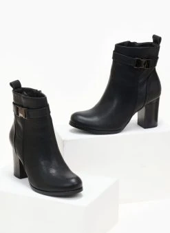 The Fashion Project Μποτάκια με μεταλλικό διακοσμητικό - Μαύρο -The Fashion Project κατάστημα mpotakia me metalliko diakosmitiko 106127 k2je