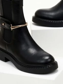 The Fashion Project Μποτάκια Chelsea με μεταλλικό στοιχείο - Μαύρο 11 The Fashion Project Μποτάκια Chelsea με μεταλλικό στοιχείο - Μαύρο -The Fashion Project κατάστημα mpotakia me metalliko stoixeio 105501 zi71