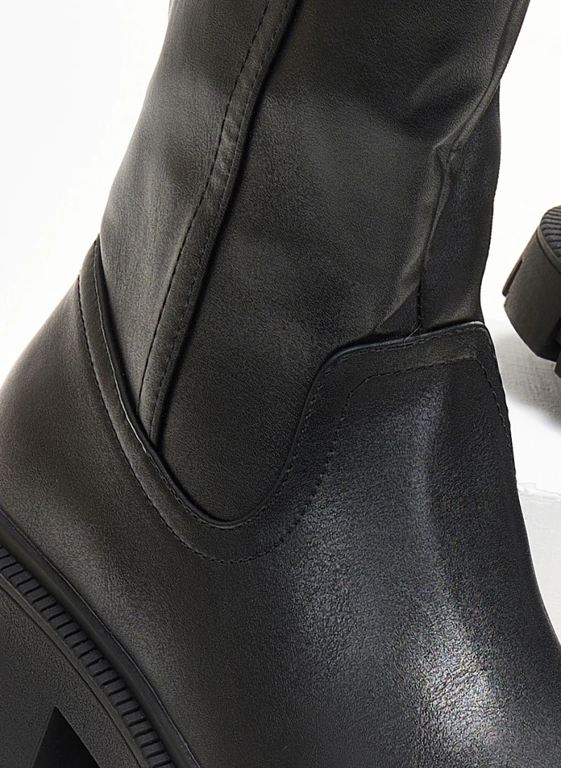 The Fashion Project Μποτάκια Biker με ψηλή τρακτερωτή σόλα - Μαύρο 3 The Fashion Project Μποτάκια Biker με ψηλή τρακτερωτή σόλα - Μαύρο - Image 3