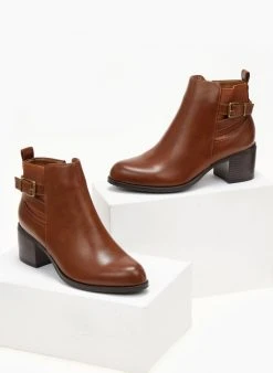 The Fashion Project Μποτάκια αστραγάλου με ζωνάκι χιαστί - Ταμπά -The Fashion Project κατάστημα mpotakia me zwnaki xiasti 105897 8xz3