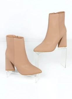 The Fashion Project Μποτάκια μυτερά με ραφή - Nude 9 The Fashion Project Μποτάκια μυτερά με ραφή - Nude -The Fashion Project κατάστημα mpotakia mutera me rafi 109549 4azm