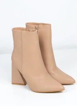 The Fashion Project Μποτάκια μυτερά με ραφή - Nude 11 The Fashion Project Μποτάκια μυτερά με ραφή - Nude -The Fashion Project κατάστημα mpotakia mutera me rafi 109549 5hsv