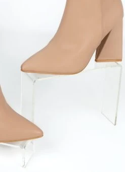 The Fashion Project Μποτάκια μυτερά με ραφή - Nude 12 The Fashion Project Μποτάκια μυτερά με ραφή - Nude -The Fashion Project κατάστημα mpotakia mutera me rafi 109549 ehd8