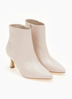 The Fashion Project Μποτάκια μυτερά με χαμηλό τακούνι - Μπεζ 11 The Fashion Project Μποτάκια μυτερά με χαμηλό τακούνι - Μπεζ -The Fashion Project κατάστημα mpotakia mutera me xamilo takouni 106120 ev2r