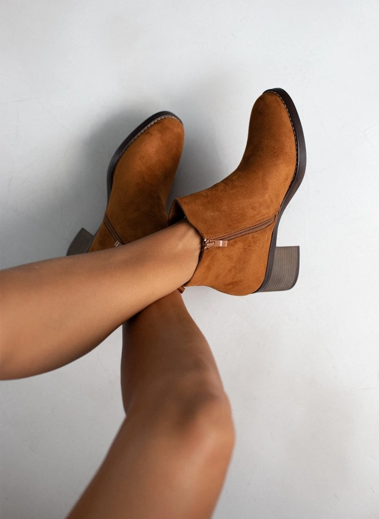 The Fashion Project Μποτάκια αστραγάλου Suede με λάστιχο - Ταμπά 4 The Fashion Project Μποτάκια αστραγάλου Suede με λάστιχο - Ταμπά - Image 4