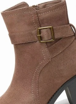 The Fashion Project Μποτάκια Suede με αγκράφα - Τάουπε -The Fashion Project κατάστημα mpotakia suede me agkrafa 108701 oj9e