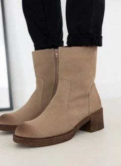 The Fashion Project Μποτάκια Suede με εξωτερικές ραφές - Τάουπε -The Fashion Project κατάστημα mpotakia suede me ekswterikes rafes 105970 nmyr