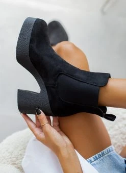 The Fashion Project Μποτάκια Chelsea με κρεπ τακούνι - Μαύρο 10 The Fashion Project Μποτάκια Chelsea με κρεπ τακούνι - Μαύρο -The Fashion Project κατάστημα mpotakia suede me fiapa 106146 voc2