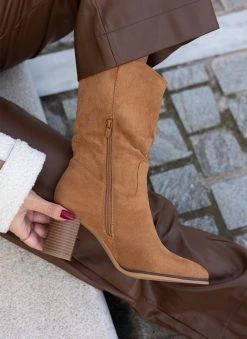 The Fashion Project Μποτάκια Suede με ξύλινο τακούνι - Κάμελ 10 The Fashion Project Μποτάκια Suede με ξύλινο τακούνι - Κάμελ -The Fashion Project κατάστημα mpotakia suede me ksulino takouni 107077 p6gs