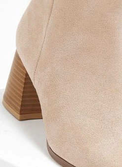 The Fashion Project Μποτάκια Suede με ξύλινο τακούνι - Μπεζ 11 The Fashion Project Μποτάκια Suede με ξύλινο τακούνι - Μπεζ -The Fashion Project κατάστημα mpotakia suede me ksulino takouni 107955 aoki