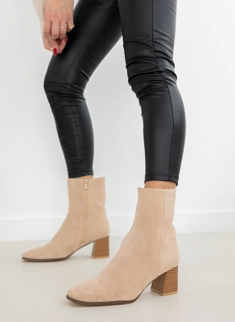 The Fashion Project Μποτάκια Suede με ξύλινο τακούνι - Μπεζ 4 The Fashion Project Μποτάκια Suede με ξύλινο τακούνι - Μπεζ - Image 4