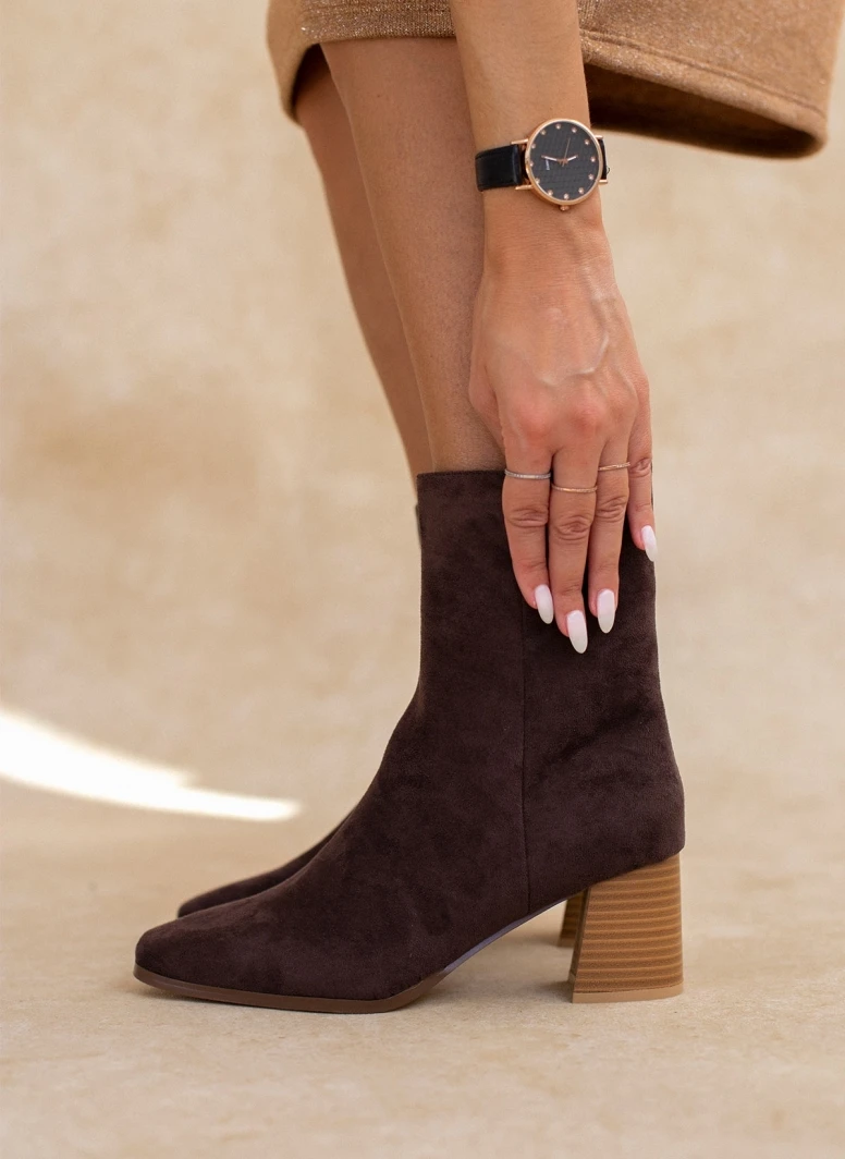 The Fashion Project Μποτάκια Suede με ξύλινο τακούνι - Καφέ 4 The Fashion Project Μποτάκια Suede με ξύλινο τακούνι - Καφέ - Image 4