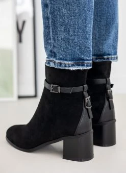 The Fashion Project Μποτάκια Suede με λεπτό ζωνάκι - Μαύρο