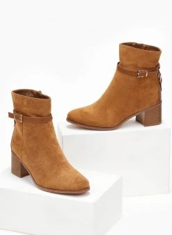 The Fashion Project Μποτάκια Suede με λεπτό ζωνάκι - Κάμελ -The Fashion Project κατάστημα mpotakia suede me lepto zwnaki 107063 x0sk