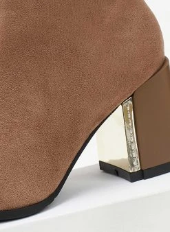 Xti Footwear Μποτάκια αστραγάλου Suede με μεταλλικό στοιχείο Xti 140412 - Τάουπε 12 Xti Footwear Μποτάκια αστραγάλου Suede με μεταλλικό στοιχείο Xti 140412 - Τάουπε -The Fashion Project κατάστημα mpotakia suede me metalliko stoixeio sto takouni x 106383 gkn1