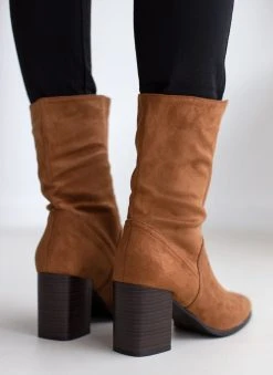 The Fashion Project Μποτάκια Suede με τακούνι - Ταμπά -The Fashion Project κατάστημα mpotakia suede me takouni 109560 hk99