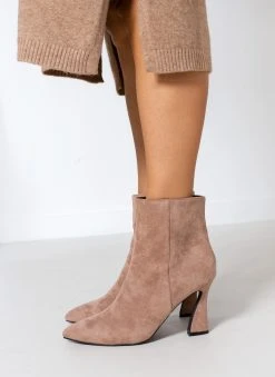 The Fashion Project Μποτάκια Suede με τακούνι καμπάνα - Πούρο -The Fashion Project κατάστημα mpotakia suede me takouni kampana 107164 8dl2