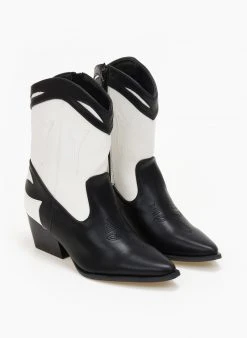 The Fashion Project Μποτάκια Cowboy με διχρωμία - Μαύρο -The Fashion Project κατάστημα mpotakia western me dixrwmia 108837 29e2