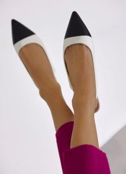 The Fashion Project Μπαλαρίνες μυτερές με λουράκι - Λευκό/Μαύρο -The Fashion Project κατάστημα mules mutera me louraki 110847 8ea9