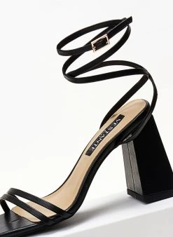 The Fashion Project Πέδιλα Lace Up με λουράκια - Μαύρο -The Fashion Project κατάστημα pedila kare me lepta lourakia 104667 hho3