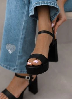 Xti Footwear Πέδιλα με φιάπα σε καρέ γραμμή Xti 140844 - Μαύρο -The Fashion Project κατάστημα pedila me fiapa se kare grammi xti 140844 110286 p167