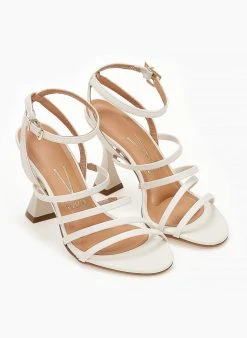 The Fashion Project Πέδιλα με μπαρέτα και λεπτά λουράκια Vizzano 6462.102 - Λευκό -The Fashion Project κατάστημα pedila me lepta lourakia vizzano 6462102 102960 1p99