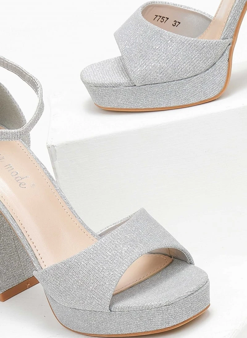 The Fashion Project Πέδιλα με φιάπα από ύφασμα Glitter - Ασημί 6 The Fashion Project Πέδιλα με φιάπα από ύφασμα Glitter - Ασημί - Image 6