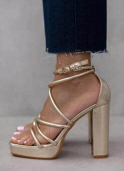 The Fashion Project Πέδιλα με μπαρέτα και φιάπα - Χρυσό -The Fashion Project κατάστημα pedila me mpareta kai fiapa 111253 emh0