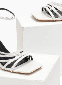 The Fashion Project Πέδιλα με μπαρέτα και λεπτά λουράκια - Λευκό -The Fashion Project κατάστημα pedila me mpareta kai lepta lourakia 111033 was8