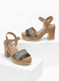 Πέδιλα με μπαρέτα και πλεκτή φάσα Refresh 170694 - Κάμελ -The Fashion Project κατάστημα pedila me mpareta kai plekti fasa refresh 170694 110262 4lx6