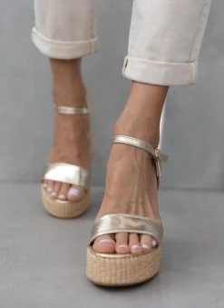 The Fashion Project Πέδιλα με μπαρέτα και ψάθα στη σόλα - Χρυσό -The Fashion Project κατάστημα pedila me mpareta kai psatha sti sola 111329 bz4r