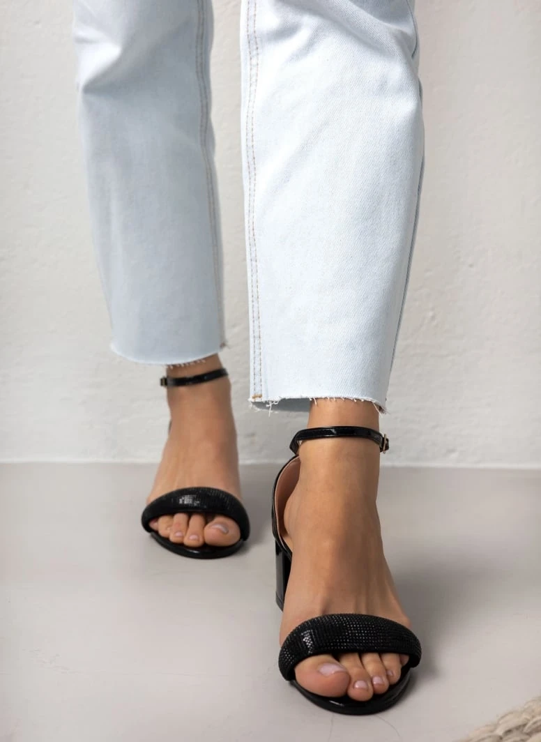 The Fashion Project Πέδιλα με μπαρέτα και στρας φάσα - Μαύρο 1 The Fashion Project Πέδιλα με μπαρέτα και στρας φάσα - Μαύρο