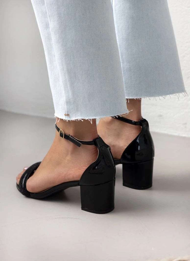 The Fashion Project Πέδιλα με μπαρέτα και στρας φάσα - Μαύρο 4 The Fashion Project Πέδιλα με μπαρέτα και στρας φάσα - Μαύρο - Image 4