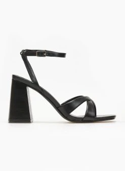 The Fashion Project Πέδιλα με μπαρέτα και χιαστί λουράκια - Μαύρο