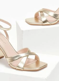 The Fashion Project Πέδιλα με μπαρέτα και χιαστί λουράκια - Χρυσό 6 The Fashion Project Πέδιλα με μπαρέτα και χιαστί λουράκια - Χρυσό -The Fashion Project κατάστημα pedila me mpareta kai xiasti lourakia 111246 o8lw