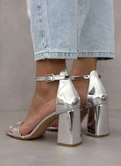 Πέδιλα με μπαρέτα λουστρίνι Tfp - Ασημί -The Fashion Project κατάστημα pedila me mpareta loustrini tfp 110888 5xyt