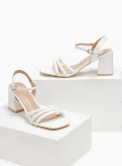 The Fashion Project Πέδιλα με μπαρέτα σε καρέ γραμμή - Λευκό 9 The Fashion Project Πέδιλα με μπαρέτα σε καρέ γραμμή - Λευκό -The Fashion Project κατάστημα pedila me mpareta se kare grammi 110605 twkg