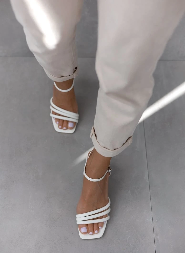 The Fashion Project Πέδιλα με μπαρέτα σε καρέ γραμμή - Λευκό 7 The Fashion Project Πέδιλα με μπαρέτα σε καρέ γραμμή - Λευκό - Image 7