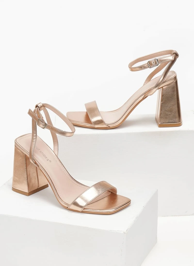 The Fashion Project Πέδιλα με μπαρέτα σε καρέ γραμμή - Χαλκός 2 The Fashion Project Πέδιλα με μπαρέτα σε καρέ γραμμή - Χαλκός - Image 2