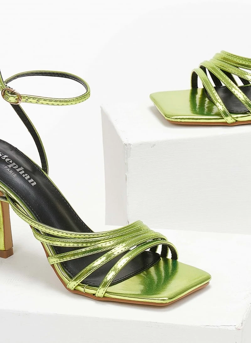 The Fashion Project Πέδιλα με μπαρέτα σε μεταλλικά χρώματα - Lime 3 The Fashion Project Πέδιλα με μπαρέτα σε μεταλλικά χρώματα - Lime - Image 3