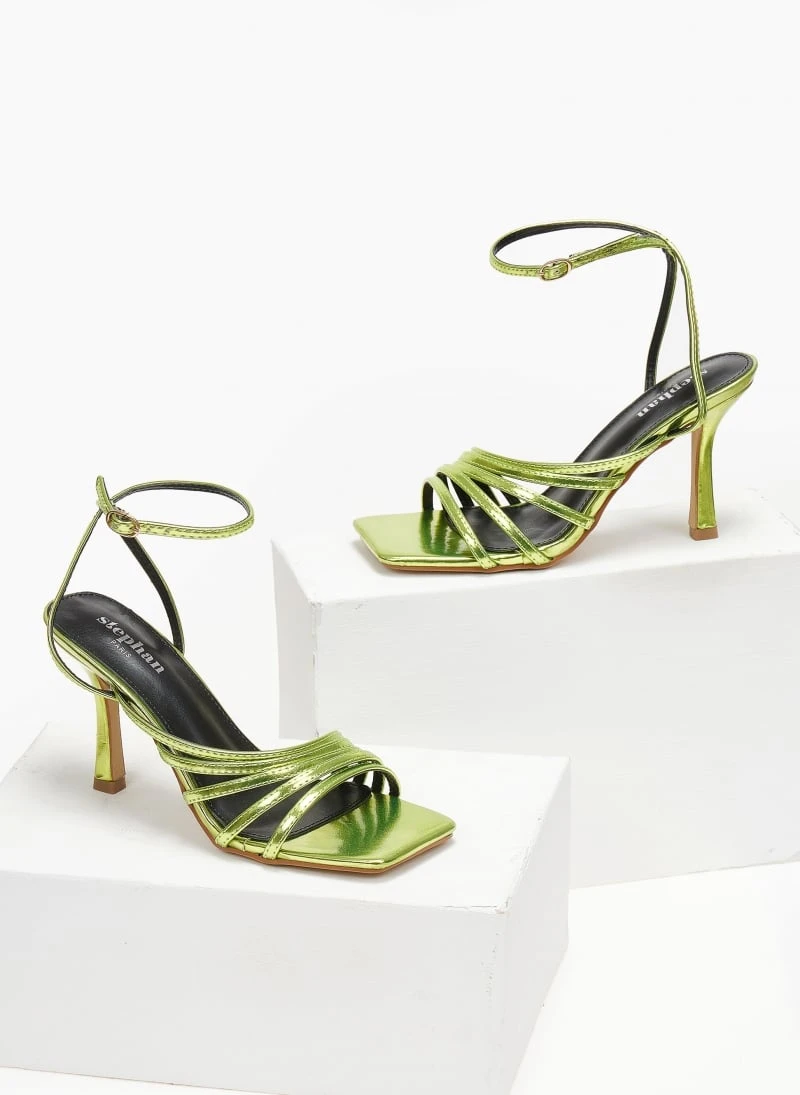 The Fashion Project Πέδιλα με μπαρέτα σε μεταλλικά χρώματα - Lime 2 The Fashion Project Πέδιλα με μπαρέτα σε μεταλλικά χρώματα - Lime - Image 2