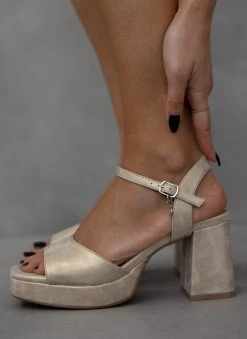 Xti Footwear Πέδιλα με μπαρέτα Xti 141471 - Χρυσό -The Fashion Project κατάστημα pedila me mpareta xti 141471 110476 180k