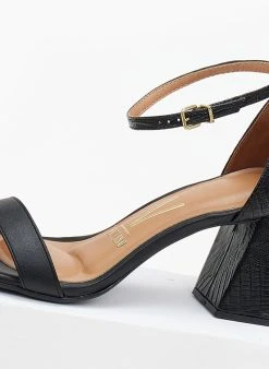 Πέδιλα με μπαρέτα και Pattern Vizzano 6464.102 - Μαύρο -The Fashion Project κατάστημα pedila me pattern sto takouni vizzano 6464102 106422 ikwd