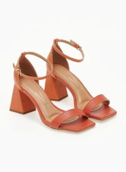 Πέδιλα με μπαρέτα και Pattern Vizzano 6464.102 - Κεραμιδί -The Fashion Project κατάστημα pedila me pattern sto takouni vizzano 6464102 106424 n6bz