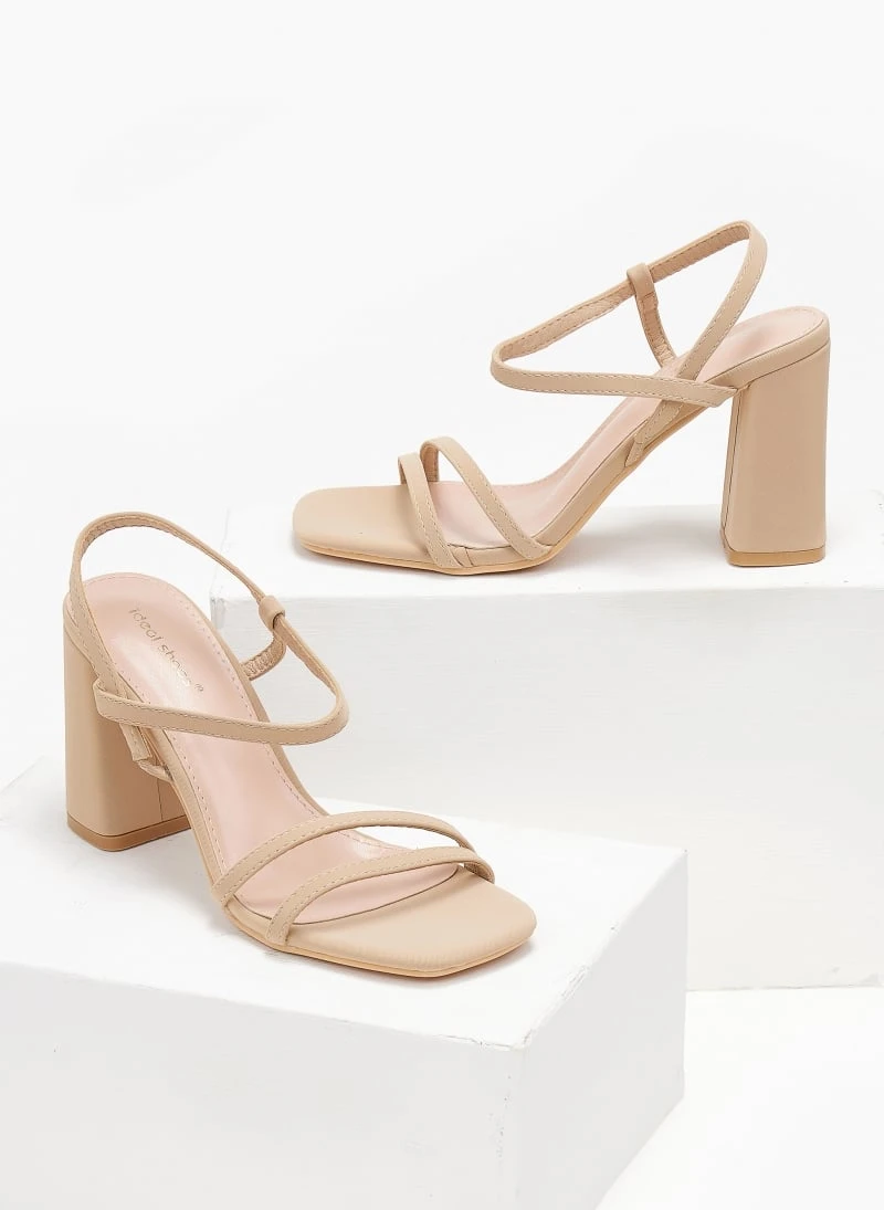 The Fashion Project Πέδιλα με περαστό λουράκι - Τάουπε 3 The Fashion Project Πέδιλα με περαστό λουράκι - Τάουπε - Image 3