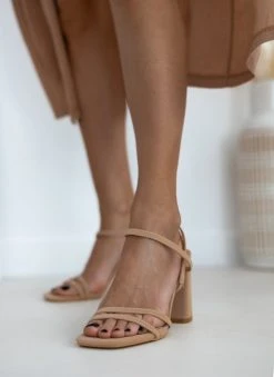 The Fashion Project Πέδιλα με περαστό λουράκι - Τάουπε 10 The Fashion Project Πέδιλα με περαστό λουράκι - Τάουπε -The Fashion Project κατάστημα pedila me perasto louraki 111195 ky5n